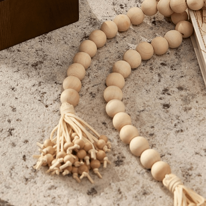 Colar Decorativo de Madeira Bege 151cm - Ela Decora