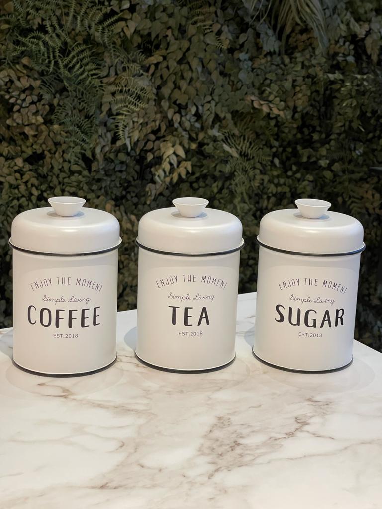 Conjunto de Latas Herméticas Porta Condimentos em Metal Branco Sugar Coffee Tea - 3 Peças - Ela Decora