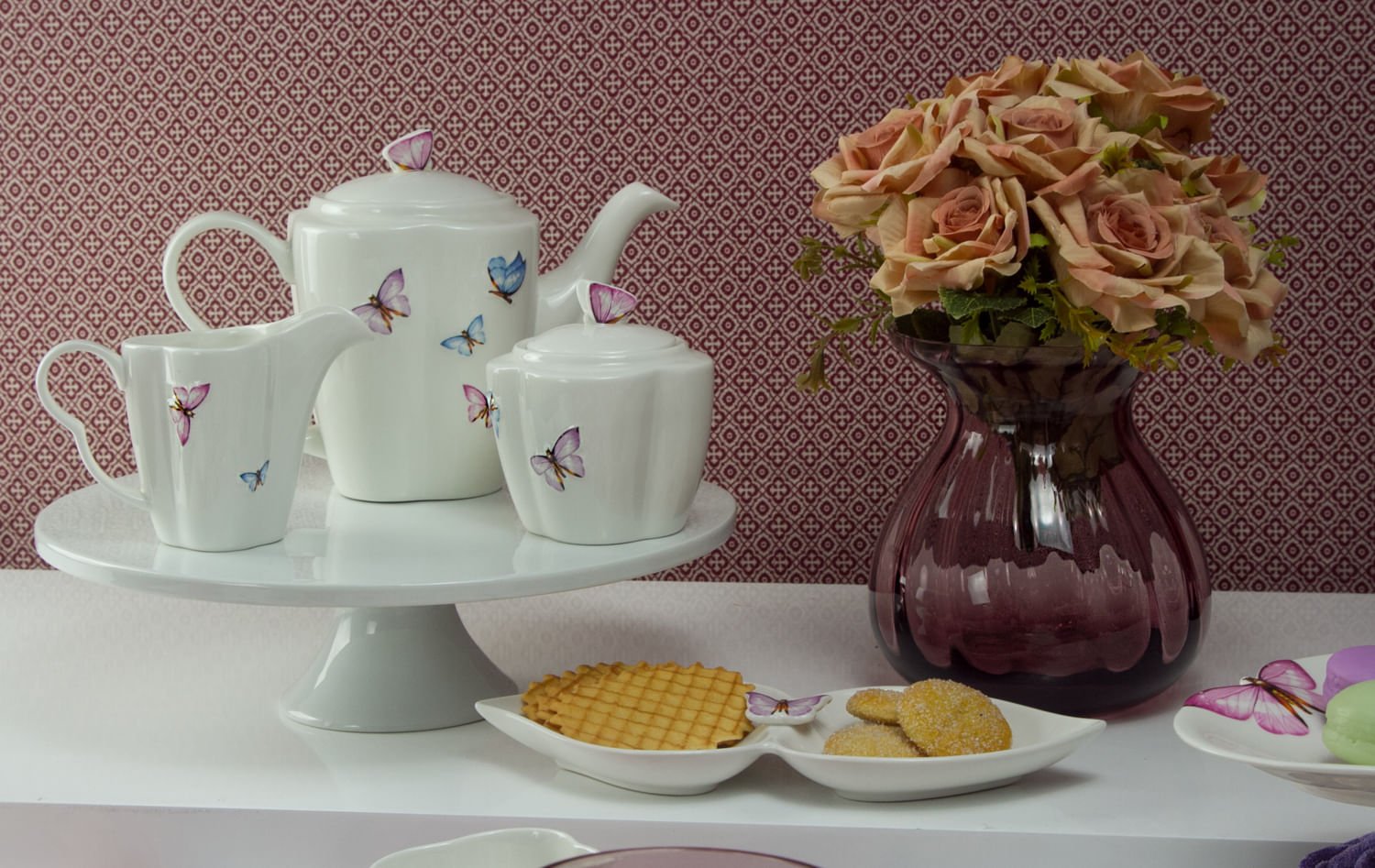Conjunto para Café Bule Açucareiro Leiteira Porcelana Borboletas Branco 3 Peças - Ela Decora