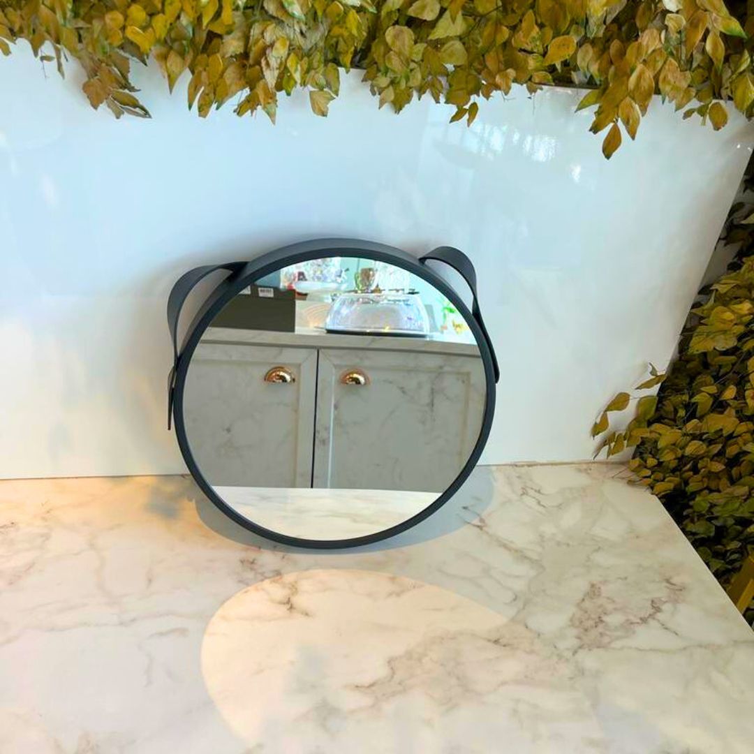 Espelho com Moldura e Alça Preto 63,5cm - Ela Decora