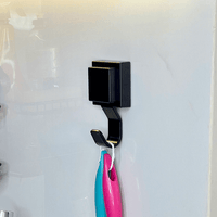 Gancho Multiuso com Ventosa Preto Fosco - Ela Decora