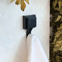 Gancho Multiuso com Ventosa Preto Fosco - Ela Decora