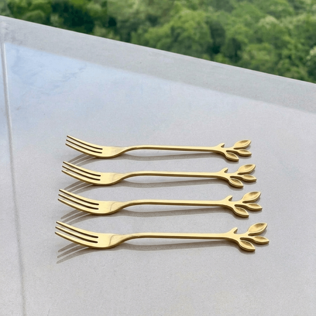 Jogo com quatro garfos para aperitivo aço inox dourado Leaves
