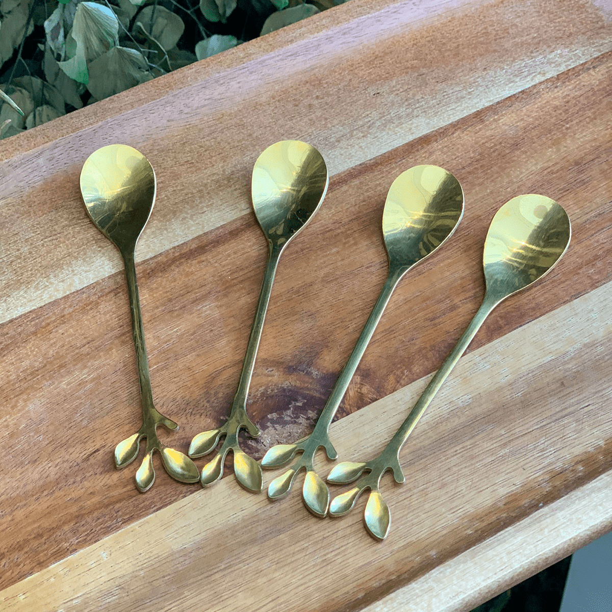 Jogo 4 Colheres Para Chá Aço Inox Leaves Dourado - Ela Decora