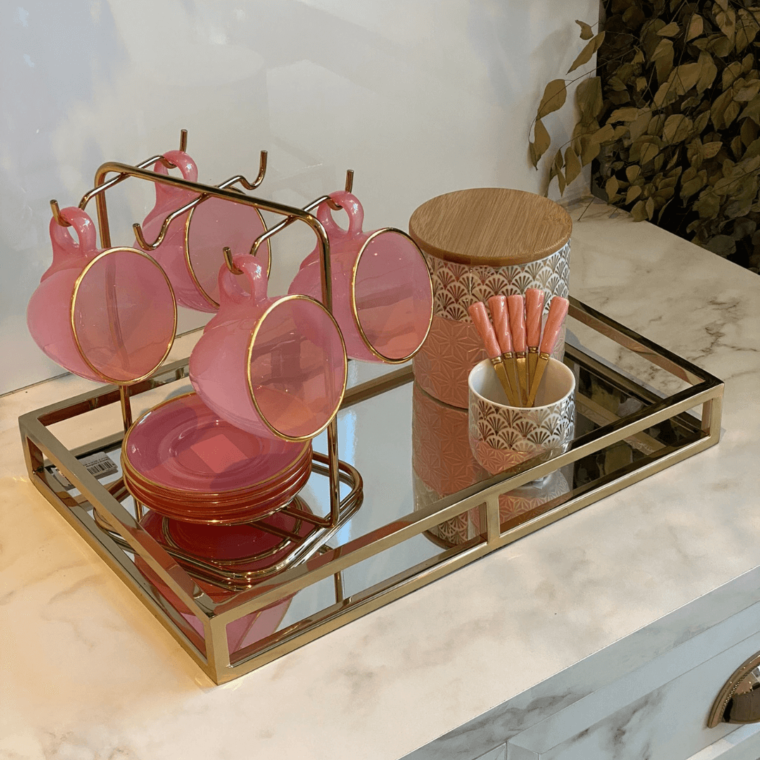 Jogo 4 Xicaras de Chá com Pires Fio de Ouro em Cristal Rosa 170ml - Ela Decora