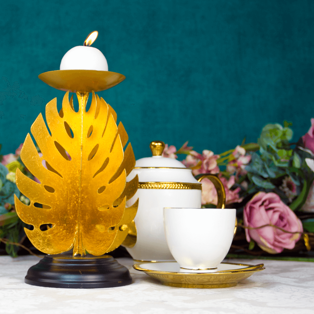 Jogo 6 Xicaras de Chá Porcelana com Pires Paddy Branca e Dourada 200ml - Ela Decora