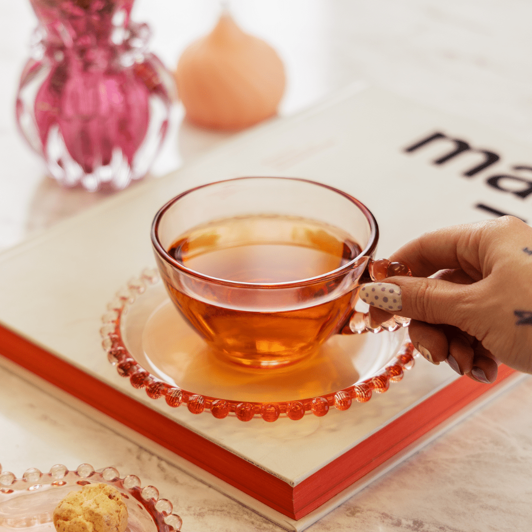 Jogo de 4 Xícaras de Chá Cristal com Pires Coração Pearl Rosa 180ml - Ela Decora
