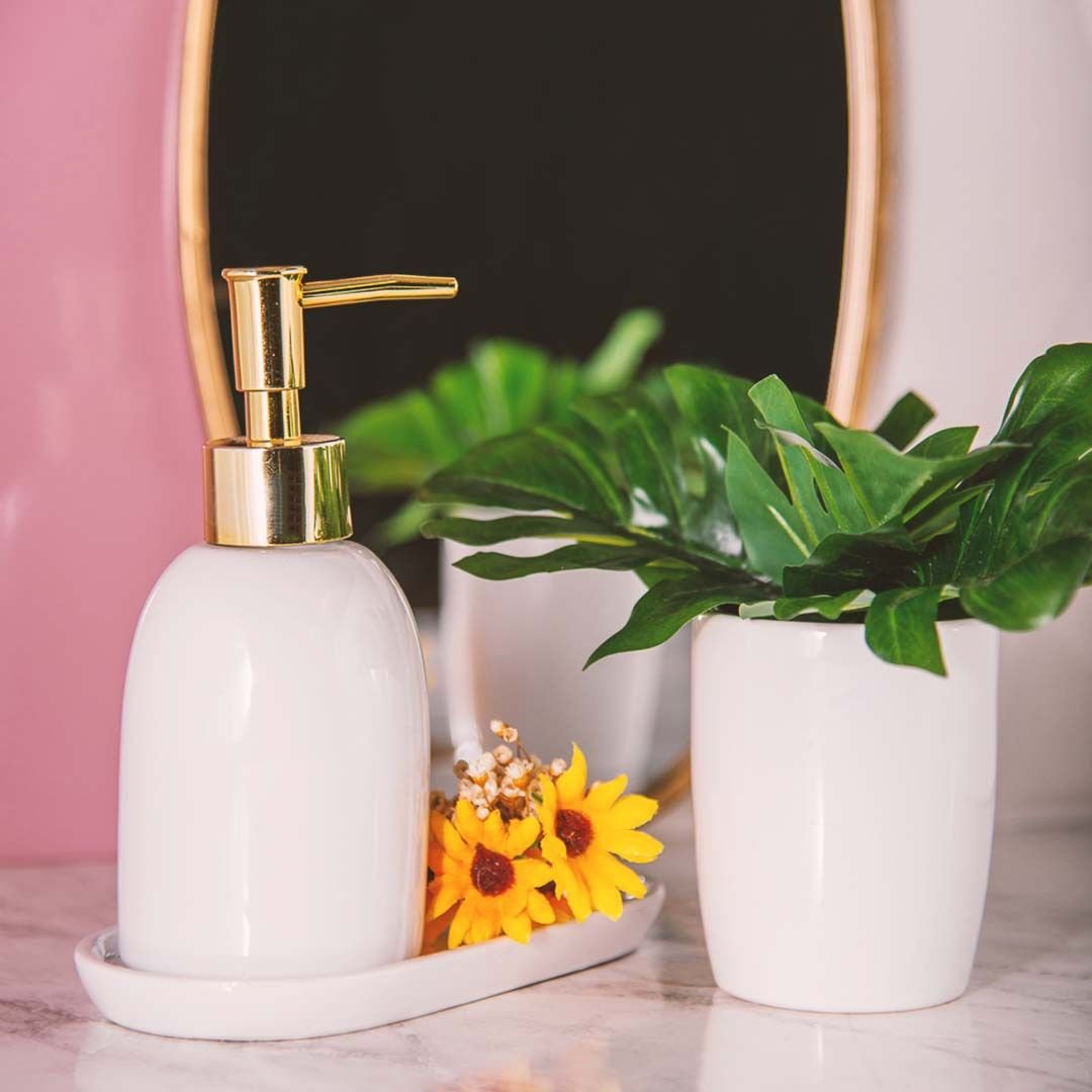 Kit para Banheiro Cerâmica Londres Branco e Dourado 3 Peças - Ela Decora