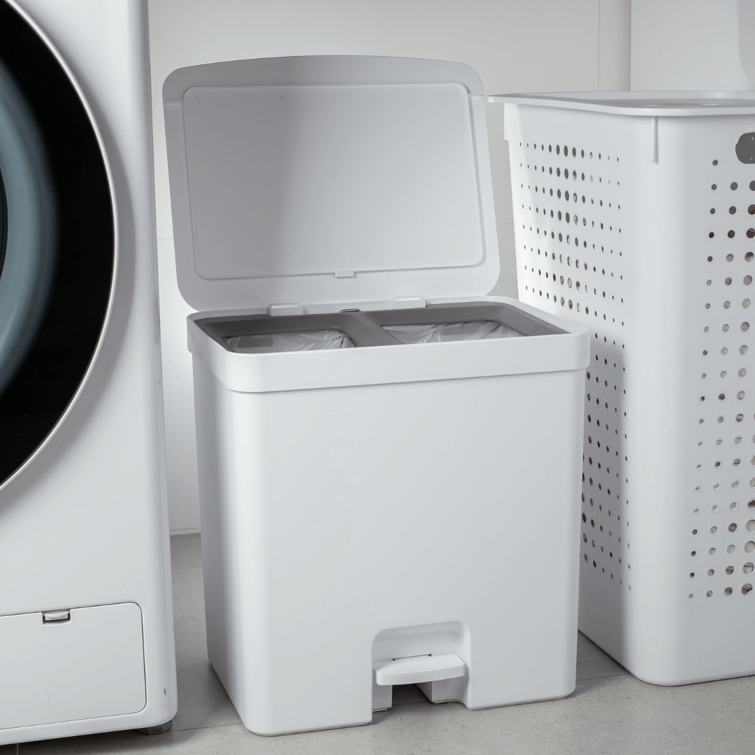 Lixeira de Pedal Trium Duplo Compartimento Branco 20 Litros - Ela Decora