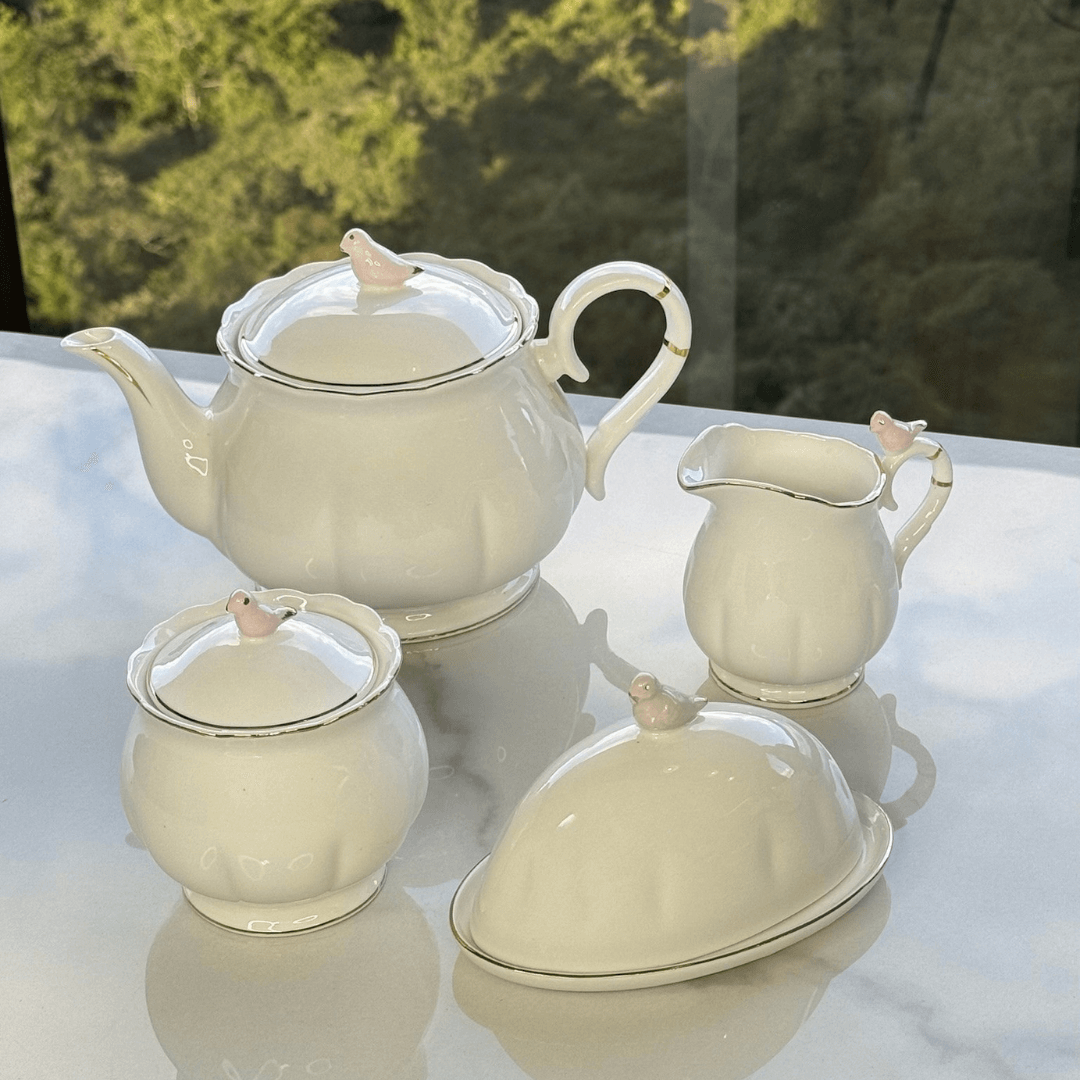 Manteigueira com Tampa em Porcelana Birds Branca 16cm - Ela Decora