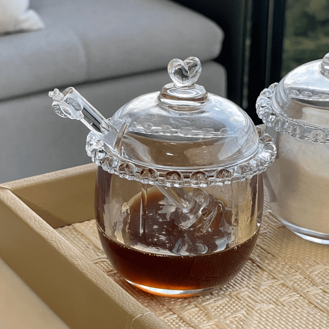 Meleira de Cristal Chumbo com Pegador e Detalhes em Formato de Coração