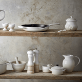 Mini Cocotte Meringue com Pegador Preto 10cm Le Creuset - Ela Decora