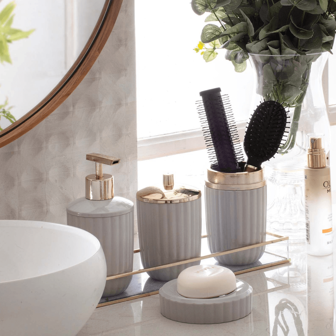 Porta Algodão e Cotonete Redondo Linha Canelatta Creme e Dourado - Ela Decora