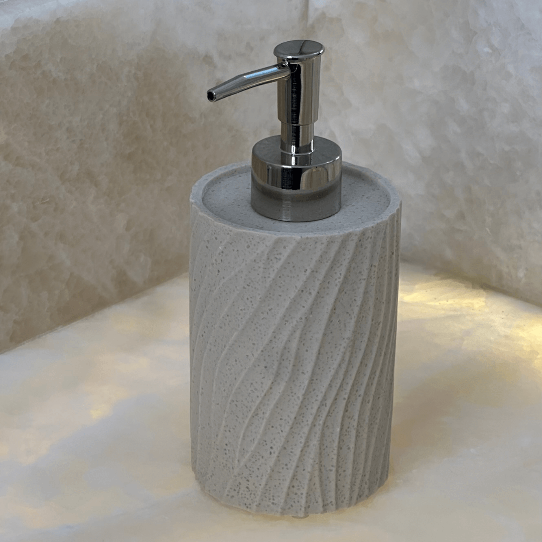Porta Sabonete Liquido em Polirresina Bege 17cm - Ela Decora