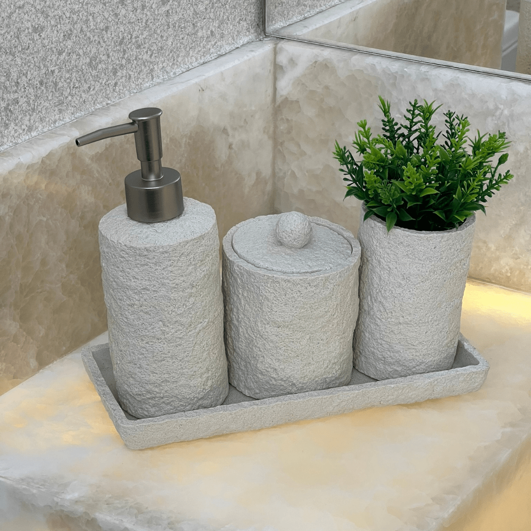 Porta Sabonete Liquido em Polirresina Branco 18,5cm - Ela Decora