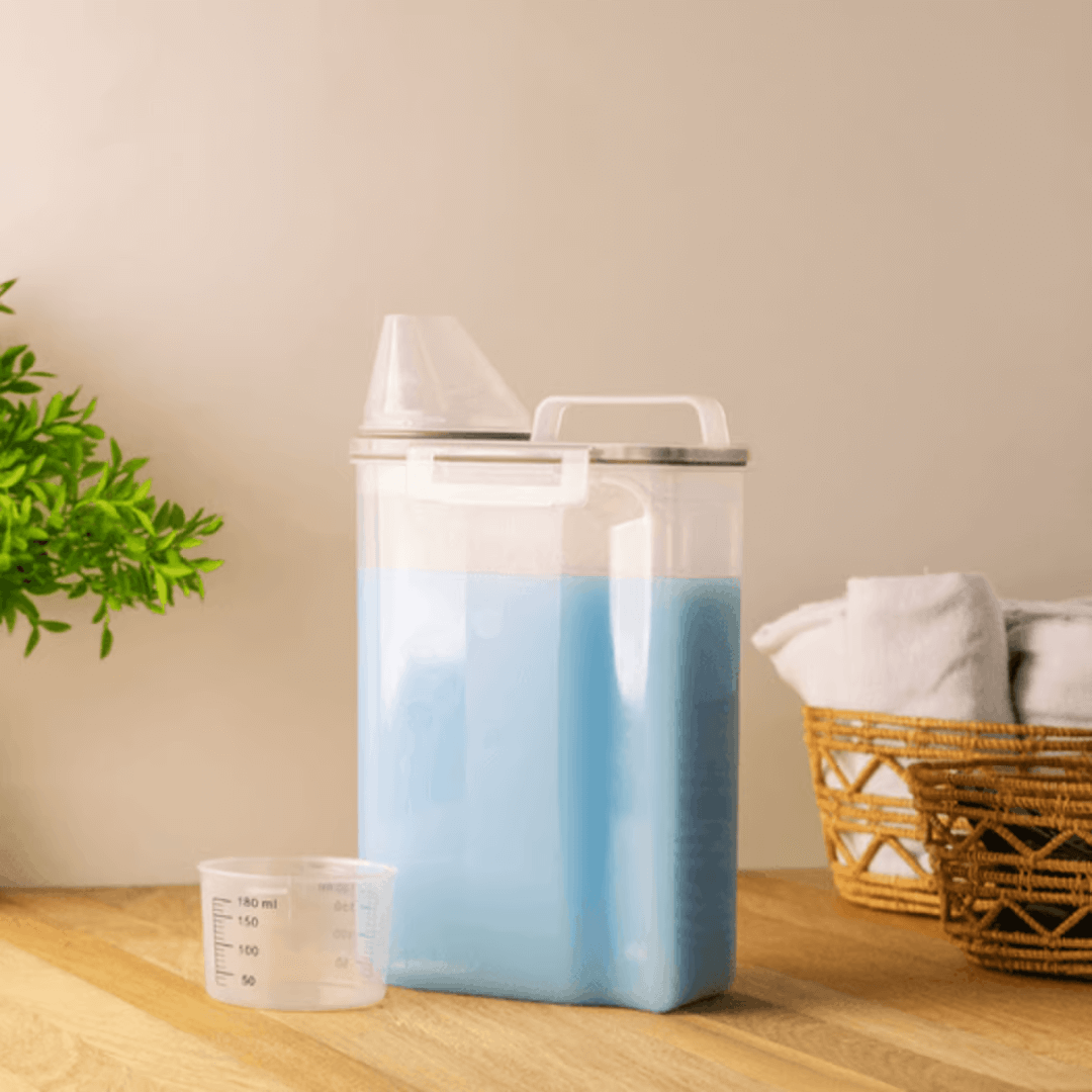Pote Hermético Porta Mantimento com Copo Medidor de Plástico 2,5L - Ela Decora