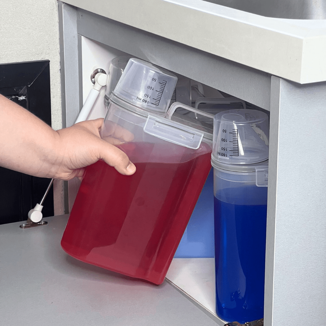 Pote Hermético Porta Mantimento com Copo Medidor de Plástico 2,5L - Ela Decora