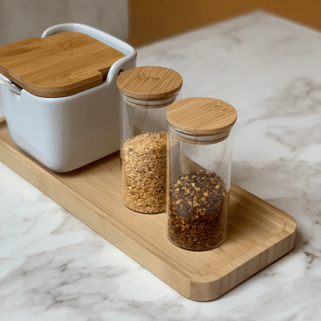 Pote Hermético Porta Tempero Redondo em Vidro Borossilicato com Tampa de Bambu - 150 ml - Ela Decora