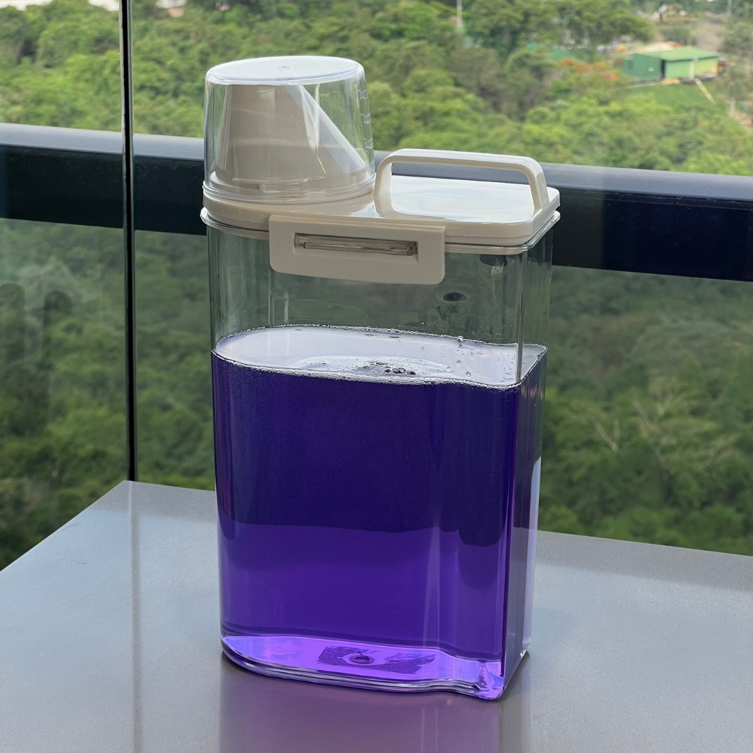 Pote Hermético com Copo Medidor G 2,5 Litros Ela Decora