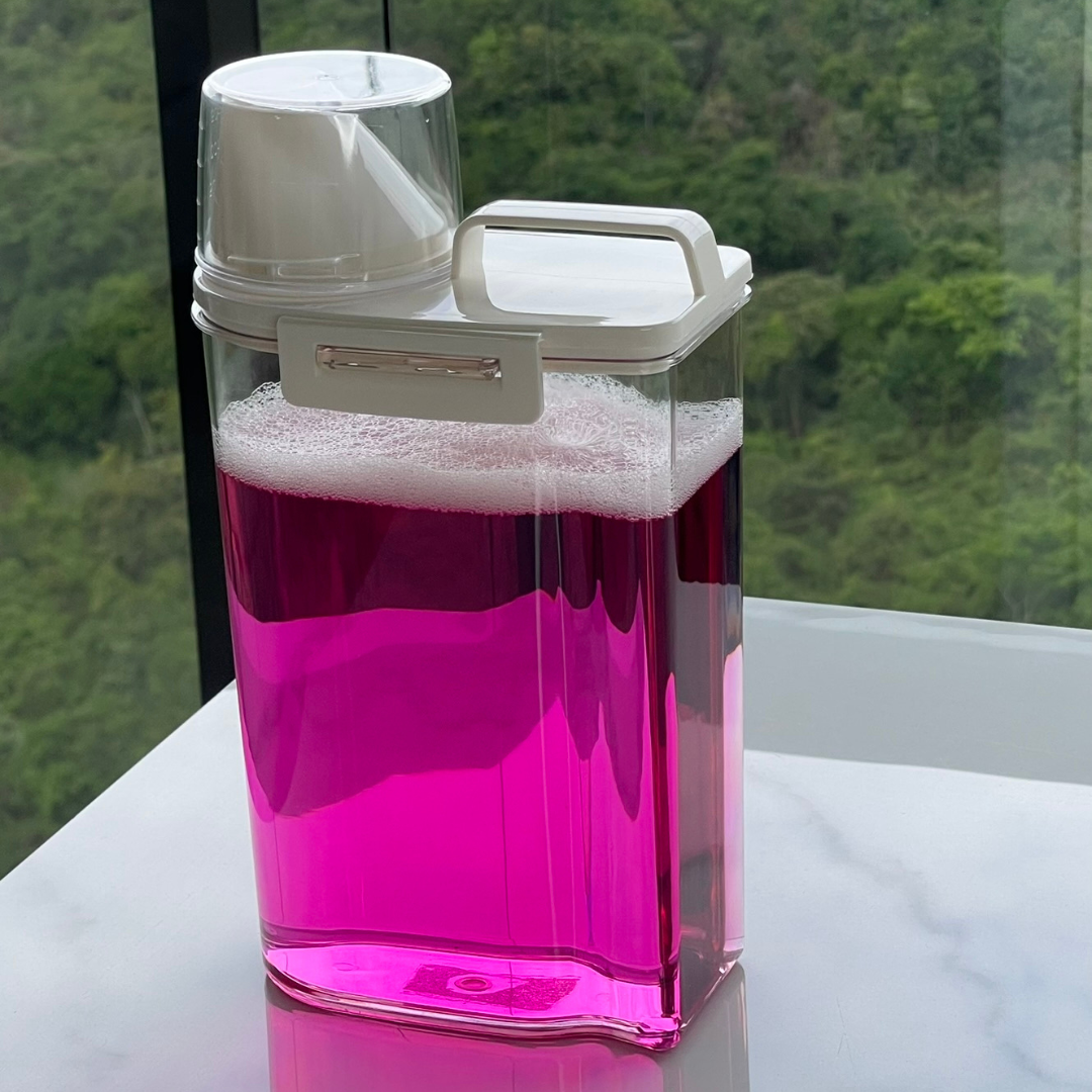 Pote Hermético com Copo Medidor G 2,5 Litros Ela Decora