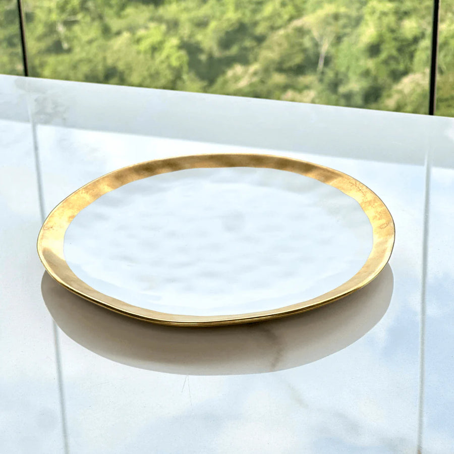 Kit mesa posta branco e dourado prato com acabamento martelado e aro dourado largo