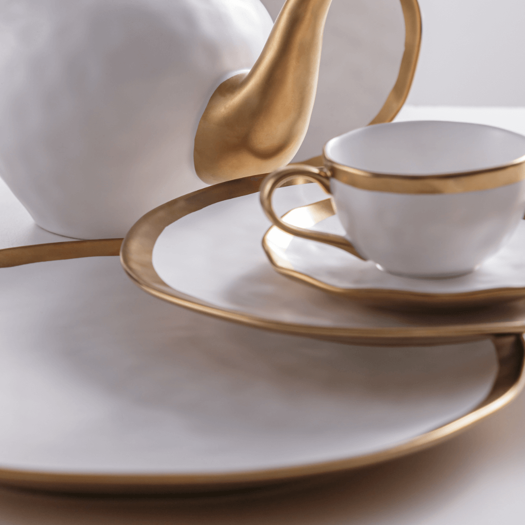 Prato de Sobremesa Dubai Branco e Dourado 21cm - Ela Decora