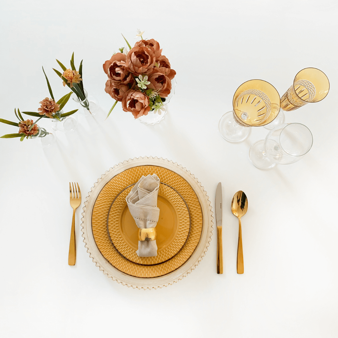 Prato Raso Porcelana Drops Amarelo com Detalhe Metalizado - 27 cm - Ela Decora