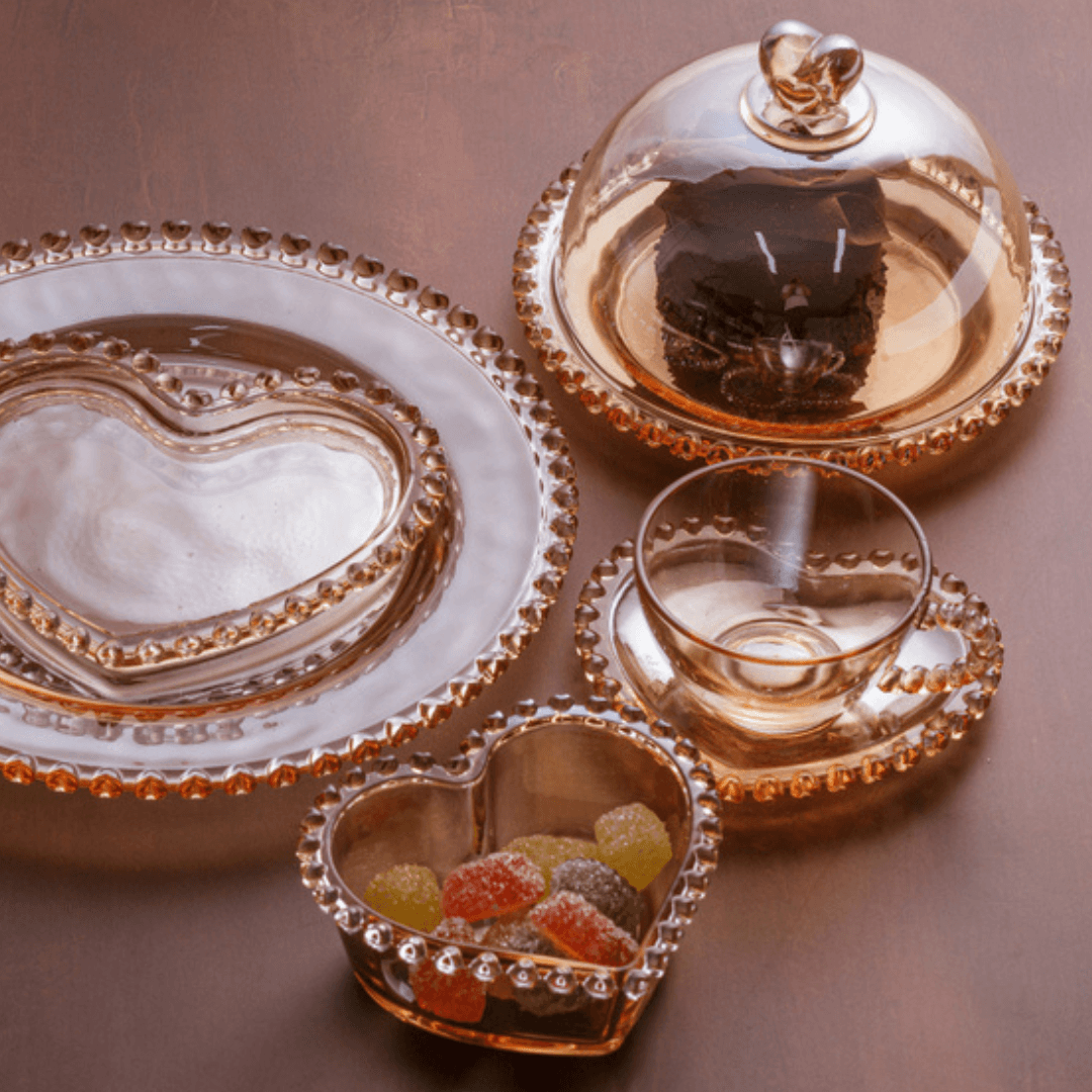 Queijeira com Tampa de Cristal Coração Âmbar Metalizado 19,5cm - Ela Decora