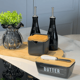 Saleiro de Porcelana Manhattan Preto com Tampa de Bambu 270ml - Ela Decora