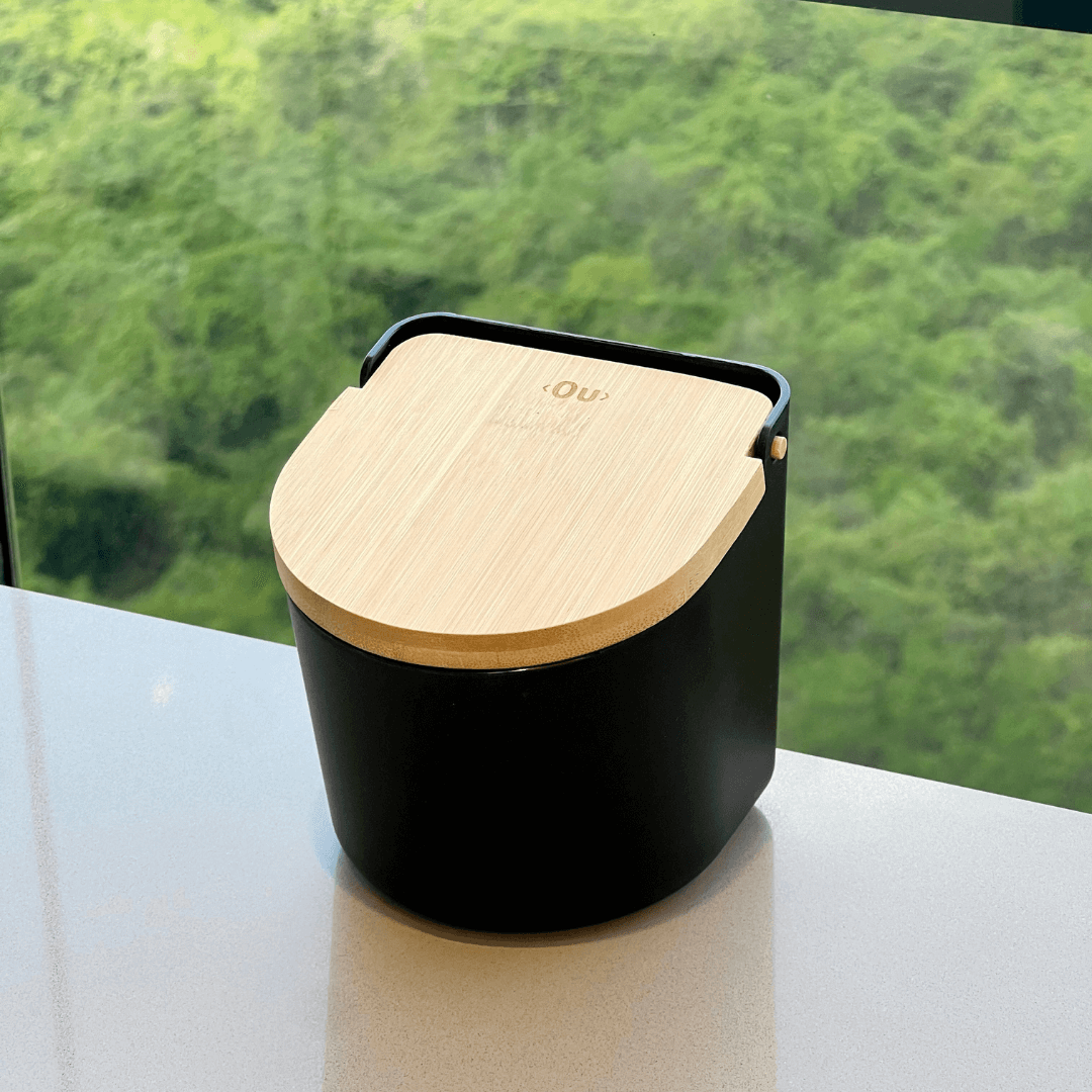 Saleiro Lume Preto com Tampa de Bambu Preto 500g