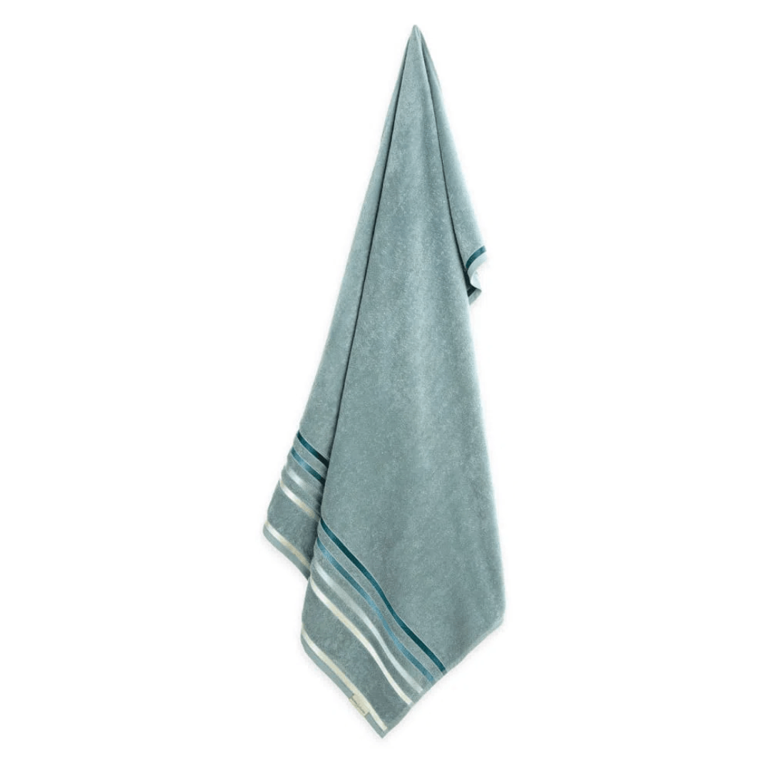 Toalha de Banho Lumina em Algodão Verde 1,40m x 70cm Karsten - Ela Decora