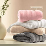Toalha de Banho Suprema em Algodão Bege 1,40m x 70cm Macio Karsten - Ela Decora