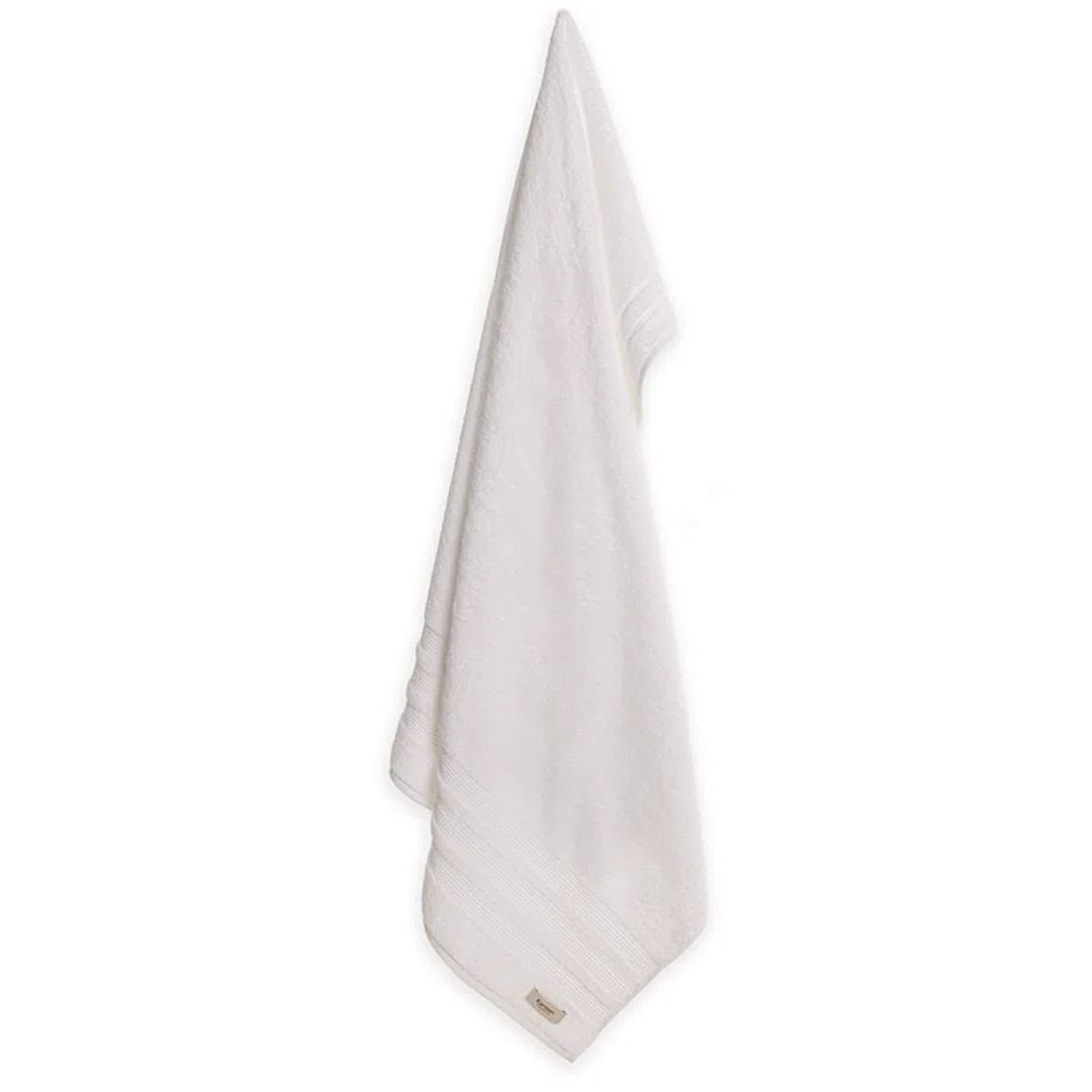 Toalha de Banho Suprema em Algodão Branca 1,40m x 70cm Macio Karsten - Ela Decora