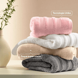 Toalha de Rosto Suprema em Algodão Rosa 80cm x 48cm Macio Karsten - Ela Decora