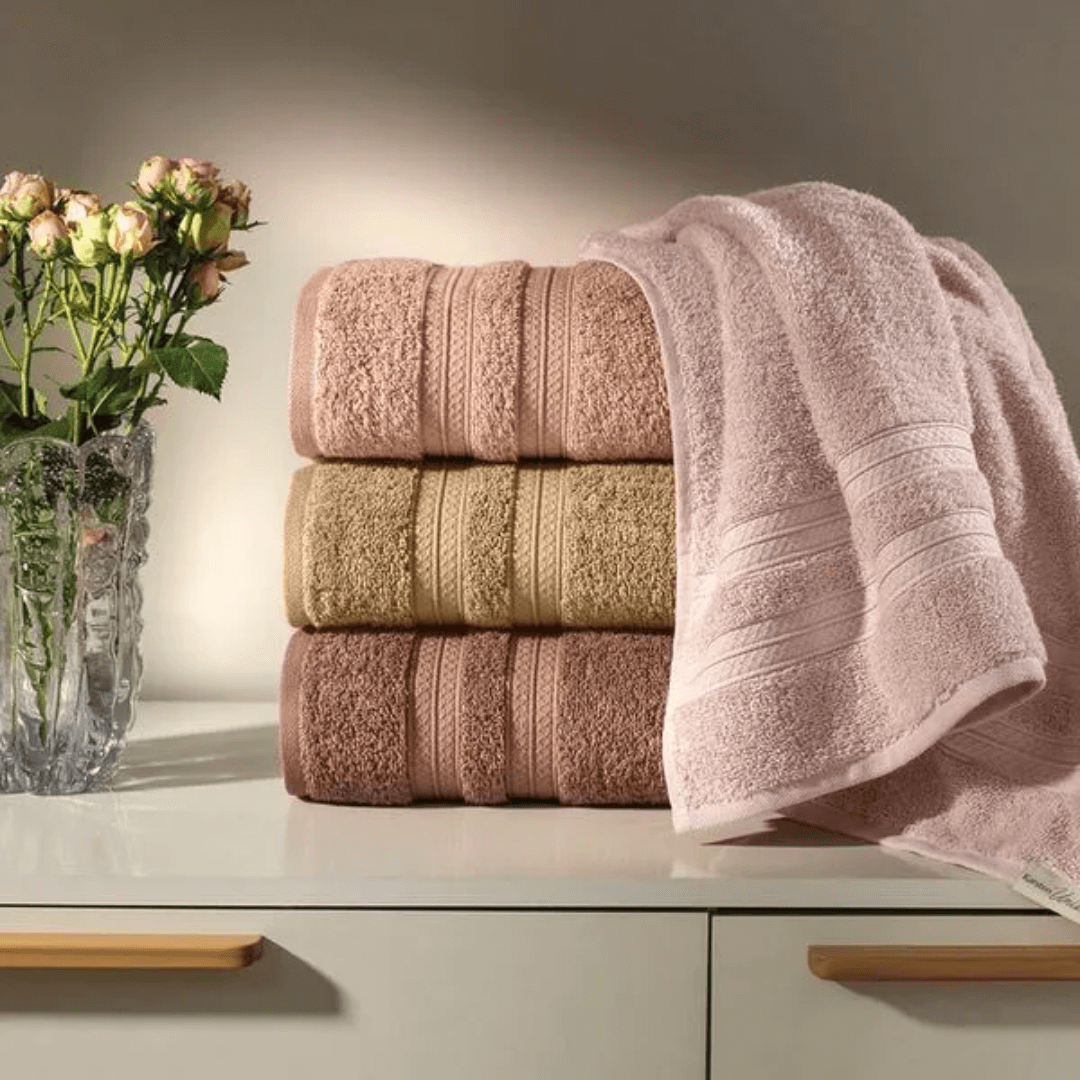 Toalha de Rosto Unika em Algodão Bege 80cm x 48cm Macio Karsten - Ela Decora