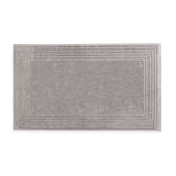 Toalha para Piso Tapete Banheiro Linee em Algodão Cenere 80cm x 48cm Trussardi - Ela Decora