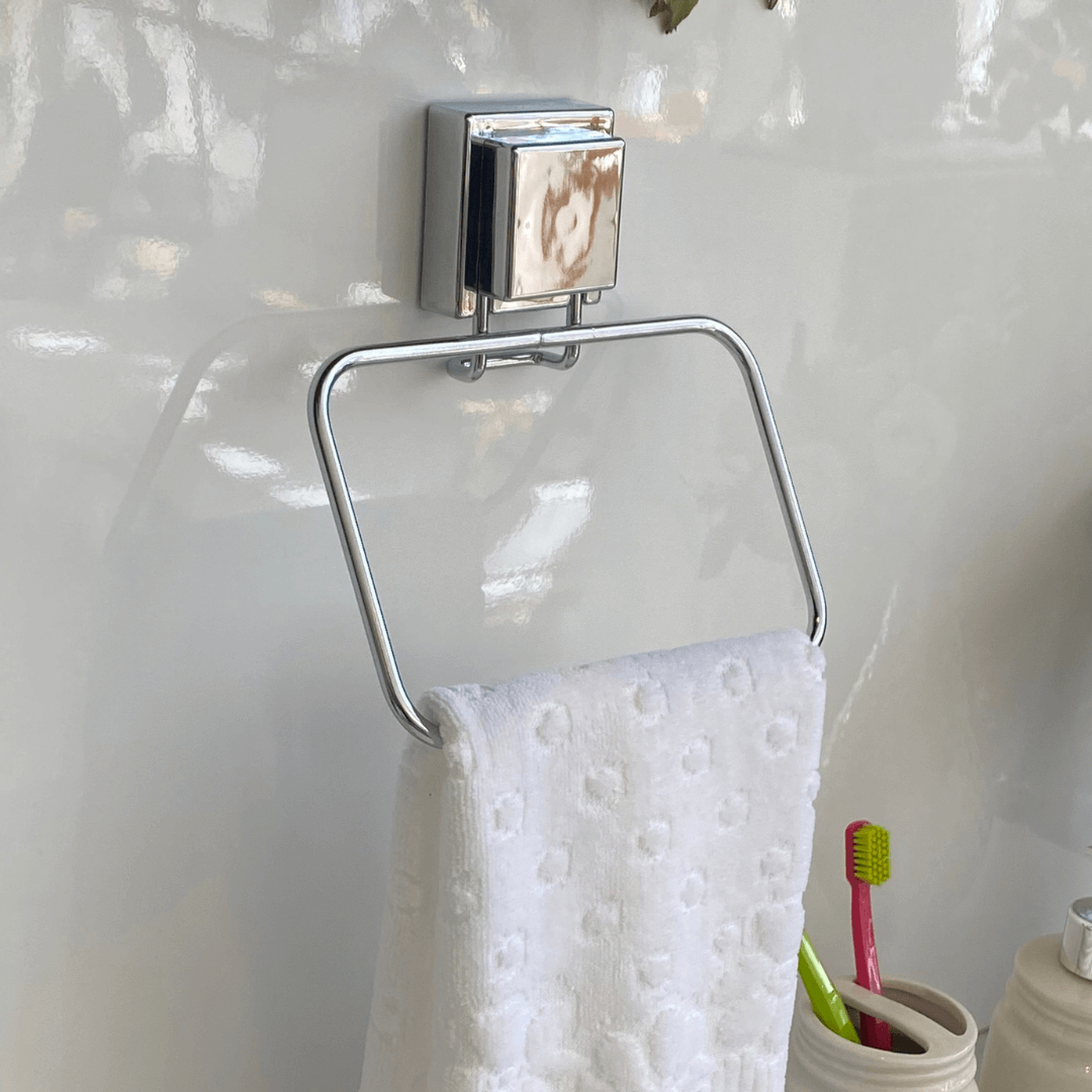 Toalheiro Argola com Ventosa Inox Cromado 18cm - Ela Decora