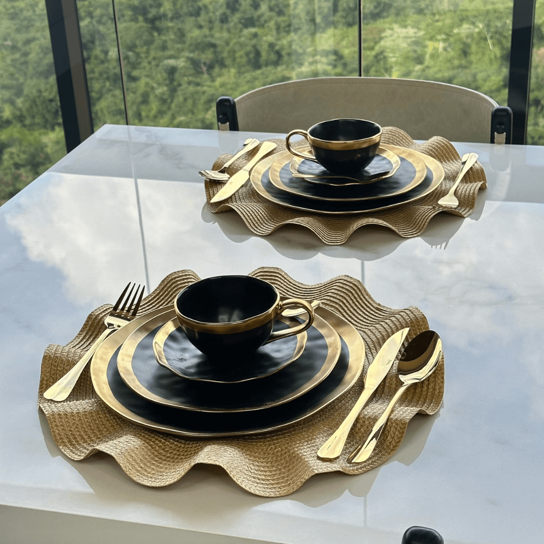 Xícara de Chá em Porcelana Dubai Preto e Dourado 200ml - Ela Decora